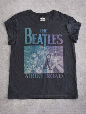 The Beatles Band Graphic Tee Youth Large 12-14 Official Licensed Shirt